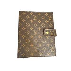 Louis Vuitton GM Agenda